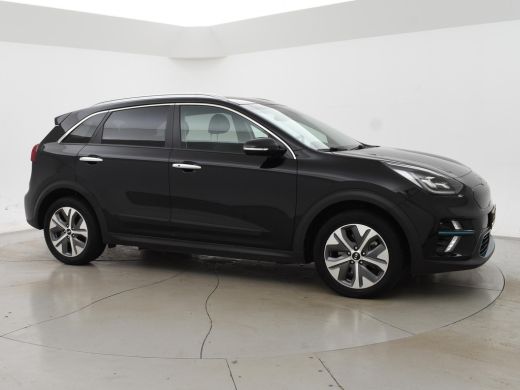 Kia e-Niro EXECUTIVELINE 64 KWH + JBL | ADAPTIVE CRUISE | STOELVENTILATIE | LEDER | CARPLAY | CAMERA ActivLease financial lease