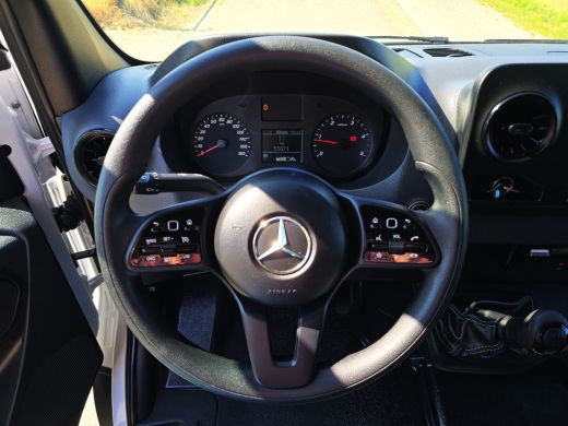 Mercedes Sprinter 315 1.9 CDI L3 H2 RWD - 150 Pk - Euro 6 - Navi - MBUX - ParkeerCamera - StoelVerwarming ActivLease financial lease