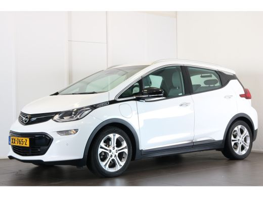 Opel Ampera-E Business executive 60 kWh 204 | Camera | Voorstoelen verwarmd | Stuur verw. | Xenon | Parkeerseno... Opel Ampera-E Business executive 60 kWh 204 | Camera | Voorstoelen verwarmd | Stuur verw. | Xenon | Parkeerseno...