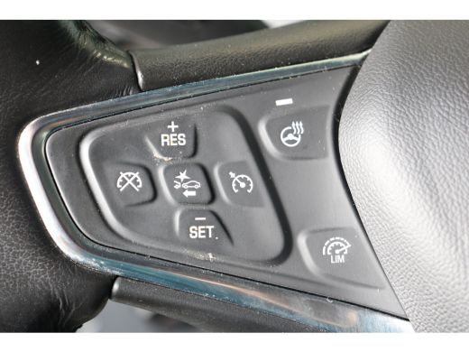 Opel Ampera-E Business executive 60 kWh 204 | Camera | Voorstoelen verwarmd | Stuur verw. | Xenon | Parkeerseno... ActivLease financial lease
