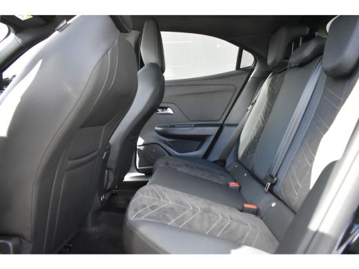 Opel Mokka 1.2 Turbo Hybrid GS 136pk Automaat | Massage | Navigatie | Full-LED | 17"LMV | Climate Control | ... ActivLease financial lease