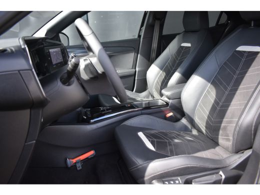 Opel Mokka 1.2 Turbo Hybrid GS 136pk Automaat | Massage | Navigatie | Full-LED | 17"LMV | Climate Control | ... ActivLease financial lease