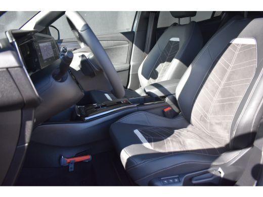Opel Mokka 1.2 Turbo Hybrid GS 136pk Automaat | Navigatie | Massage | Alcantara | Achteruitrijcamera | Clima... ActivLease financial lease