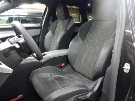 Peugeot 3008 1.2 Hybrid 136 GT Nieuwe Model! | Camera | Elek. Achterklep | 19" Lichtmetaal | Parkeersensoren |... ActivLease financial lease