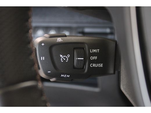 Peugeot 3008 1.2 Turbo 130-PK EAT8 GT BLACK PACK AFNEEMBARE TREKHAAK | STOELVERWARMING | ADAPTIVE CRUISE | KEY... ActivLease financial lease
