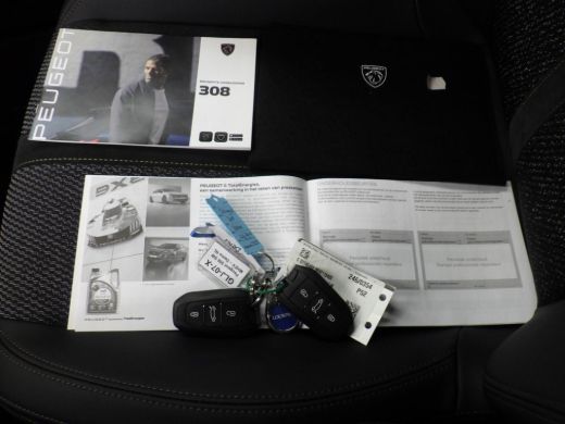 Peugeot 308 SW 1.2 Hybrid 136 e-DCS6 GT Automaat | Alcantara | 360 Camera | Navigatie | Elektr. Achterklep | ... ActivLease financial lease