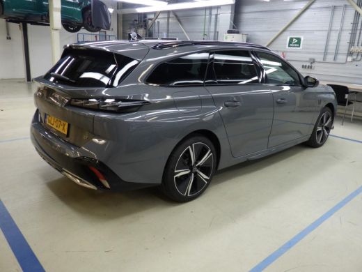 Peugeot 308 SW 1.2 Hybrid 136 e-DCS6 GT Automaat | Alcantara | 360 Camera | Navigatie | Elektr. Achterklep | ... ActivLease financial lease