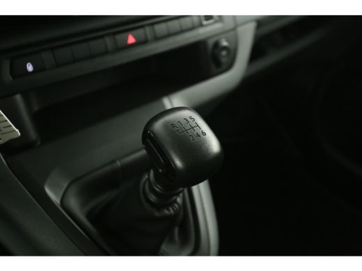 Peugeot Expert 2.0 BlueHDI L3H1 145PK Dubbele Cabine Airco Camera Carplay Cruise 5 Pers Navi PDC Trekhaak ActivLease financial lease