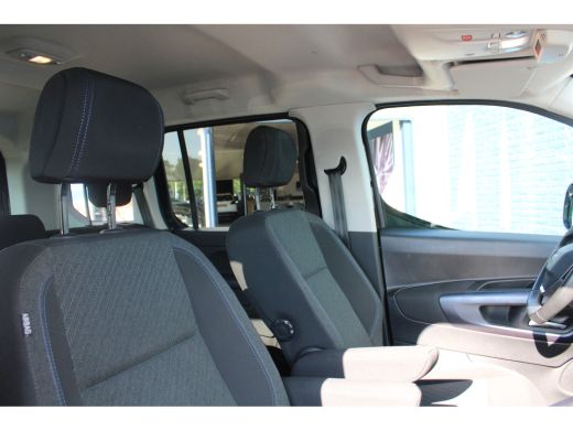 Peugeot Rifter 1.2 Puretech Allure | Automaat | Navigatie | Camera | Grip control | All season | Trekhaak | ActivLease financial lease