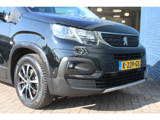 Peugeot Rifter 1.2 Puretech Allure | Automaat | Navigatie | Camera | Grip control | All season | Trekhaak | ActivLease financial lease