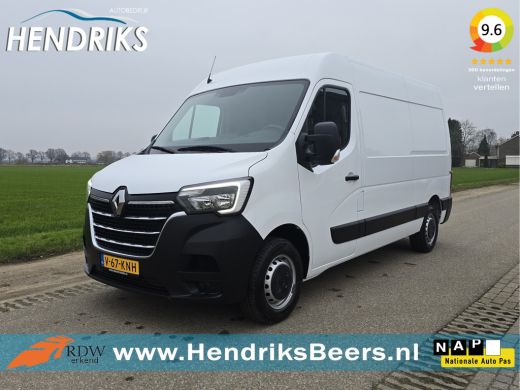 Renault Master T33 2.3 dCi 135 L2 H2 Comfort 135 Pk - Euro 6 - Airco - Cruise Control Renault Master T33 2.3 dCi 135 L2 H2 Comfort 135 Pk - Euro 6 - Airco - Cruise Control