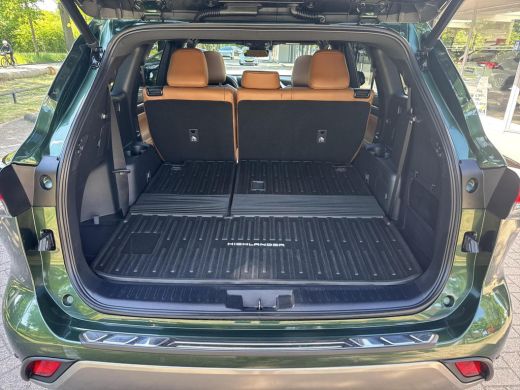 Toyota Highlander 2.5 AWD Hybrid Premium | 06-10141018 Voor meer meer informatie ActivLease financial lease