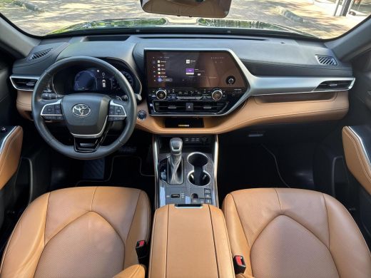 Toyota Highlander 2.5 AWD Hybrid Premium | 06-10141018 Voor meer meer informatie ActivLease financial lease