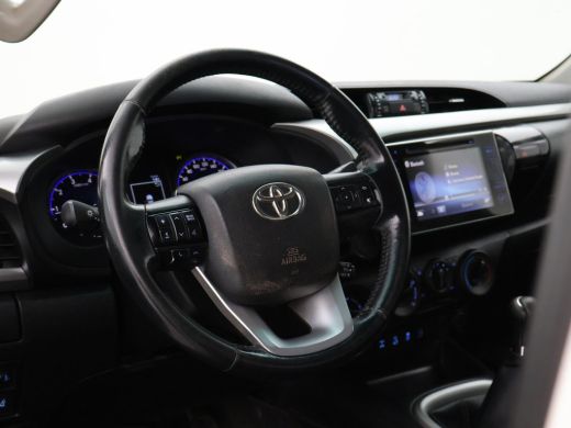 Toyota Hilux 2.4 D-4D-F 150 PK 4X4 XTRA CAB PROFESSIONAL EURO 6 + LEDER | AIRCO | CRUISE | TREKHAAK ActivLease financial lease