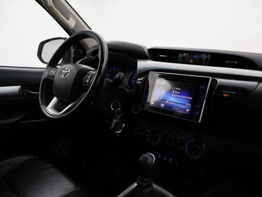 Toyota Hilux 2.4 D-4D-F 150 PK 4X4 XTRA CAB PROFESSIONAL EURO 6 + LEDER | AIRCO | CRUISE | TREKHAAK ActivLease financial lease
