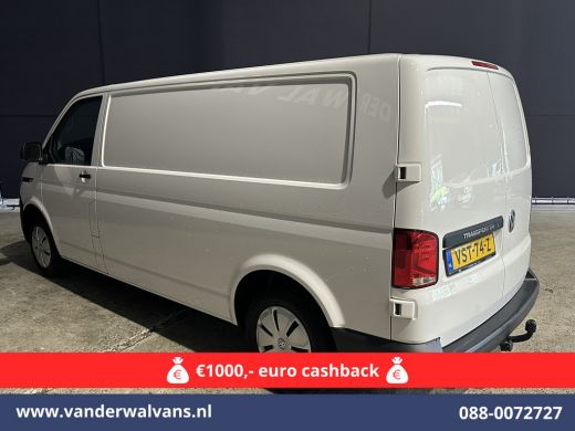 Volkswagen Transporter 2.0 TDI 150pk L2H1 Euro6 Airco | 2500kg Trekhaak | Apple Carplay | Android Auto Parkeersensoren, ... ActivLease financial lease