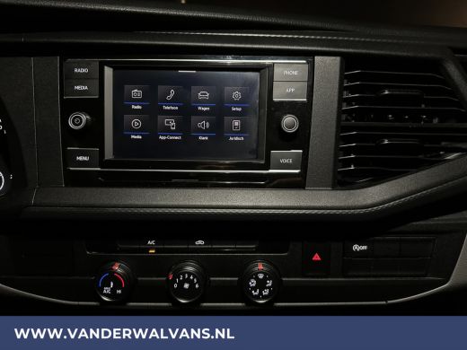 Volkswagen Transporter 2.0 TDI 150 pk L2H1 Euro6 # Airco | Trekhaak | Apple Carplay | Android Auto Parkeersensoren, Crui... ActivLease financial lease