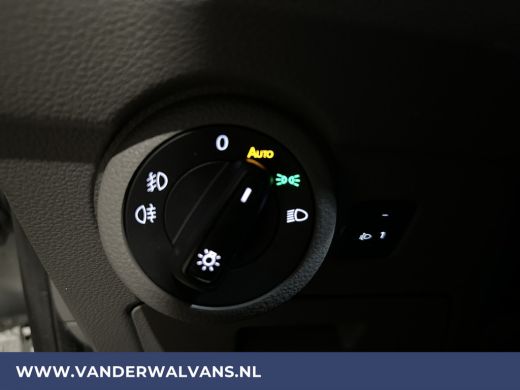 Volkswagen Transporter 2.0 TDI 150 pk L2H1 Euro6 # Airco | Trekhaak | Cruisecontrol | Apple Carplay | PDC Parkeersensore... ActivLease financial lease