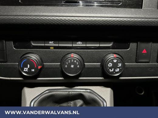 Volkswagen Transporter 2.0 TDI 150 pk L2H1 Euro6 # Airco | Trekhaak | Cruisecontrol | Apple Carplay | PDC Parkeersensore... ActivLease financial lease