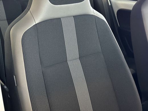 Volkswagen up! 1.0 60pk high up! | Buitenspiegels elektrisch instel- en verwarmbaar | Parkeersensoren achter | B... ActivLease financial lease