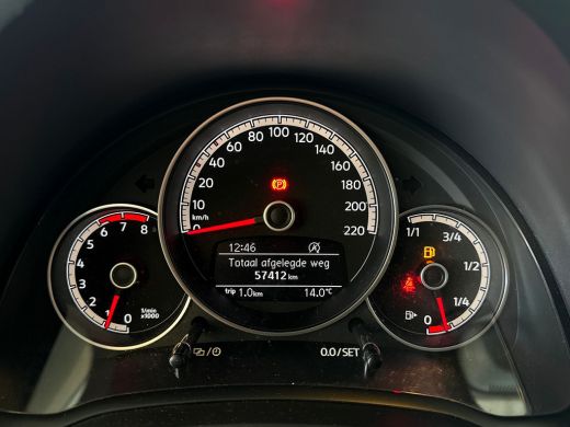Volkswagen up! 1.0 60pk high up! | Buitenspiegels elektrisch instel- en verwarmbaar | Parkeersensoren achter | B... ActivLease financial lease