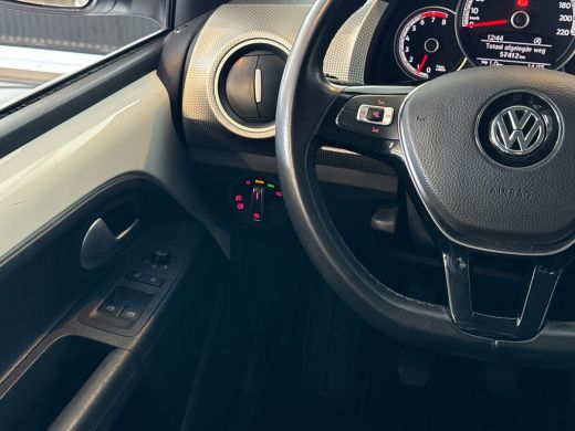 Volkswagen up! 1.0 60pk high up! | Buitenspiegels elektrisch instel- en verwarmbaar | Parkeersensoren achter | B... ActivLease financial lease