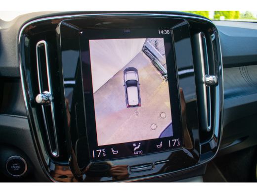 Volvo  XC40 1.5 T5 Plug-in hybrid Ultimate Dark ACC-360camara-Trekhaak-Panoramadak-keyless ActivLease financial lease