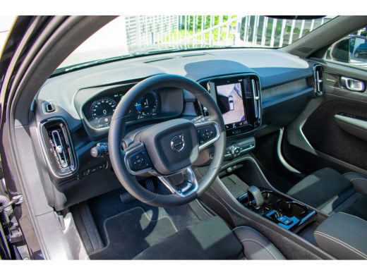 Volvo  XC40 1.5 T5 Plug-in hybrid Ultimate Dark ACC-360camara-Trekhaak-Panoramadak-keyless ActivLease financial lease