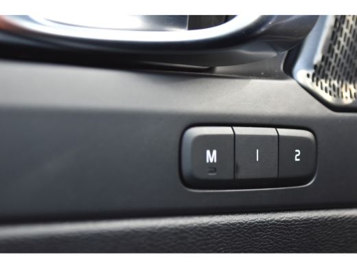 Volvo  XC40 T5 Plus Dark | Cruise Control Adaptive | BLIS | Stoel/Stuurverwarming ActivLease financial lease