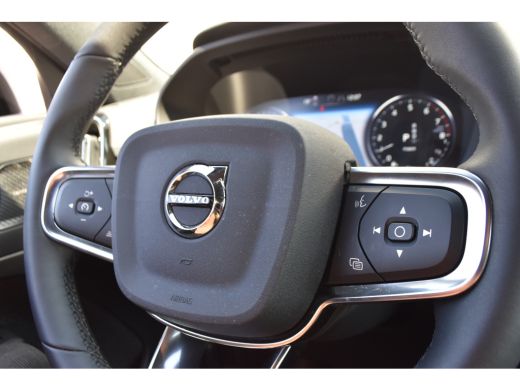 Volvo  XC40 T5 Plus Dark | Cruise Control Adaptive | BLIS | Stoel/Stuurverwarming ActivLease financial lease