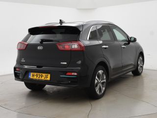 Kia e-Niro EXECUTIVELINE 64 KWH + JBL | ADAPTIVE CRUISE | STOELVENTILATIE | LEDER | CARPLAY | CAMERA