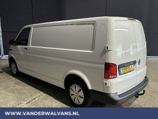 Volkswagen Transporter 2.0 TDI 150 pk L2H1 Euro6 # Airco | Trekhaak | Cruisecontrol | Apple Carplay | PDC Parkeersensore...