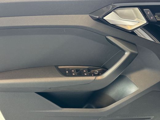 Audi A1 Sportback Sportback 25 TFSI 95pk epic | Virtual cockpit | Smartphone interface | 17 inch velgen ActivLease financial lease
