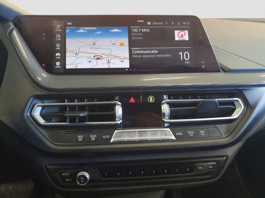 BMW 1-serie 118i Executive Edition | Cruise Control | Apple Carplay | Navigatie ActivLease financial lease