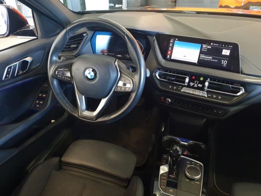 BMW 1-serie 118i Executive Edition | Cruise Control | Apple Carplay | Navigatie ActivLease financial lease