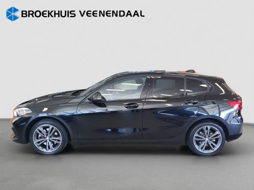 BMW 1-serie 118i Executive Edition | Cruise Control | Apple Carplay | Navigatie ActivLease financial lease