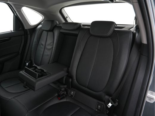 BMW 2 Serie Active Tourer 225xe iPerformance Executive (INCL-BTW) *DAKOTA-LEATHER | FULL-LED | HARMAN/KARDON-... ActivLease financial lease
