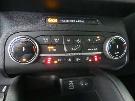 Ford Kuga 2.5 PHEV 225PK ST-Line | STOEL+STUUR+VOORRUITVERWARMING | NAVI | PARKEERSENSOREN | CAMERA | 18'' ... ActivLease financial lease