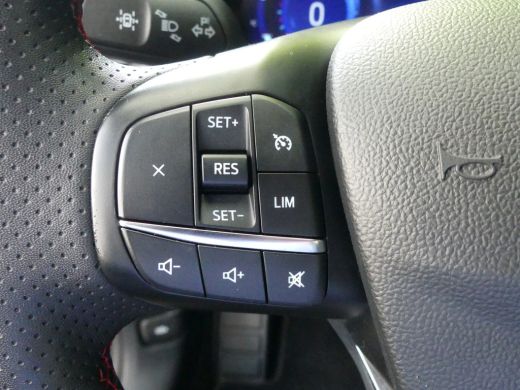 Ford Kuga 2.5 PHEV 225PK ST-Line | STOEL+STUUR+VOORRUITVERWARMING | NAVI | PARKEERSENSOREN | CAMERA | 18'' ... ActivLease financial lease