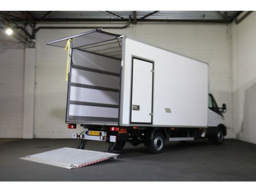 Iveco Daily 35S18 3.0 Automaat Bakwagen met Laadklep ActivLease financial lease