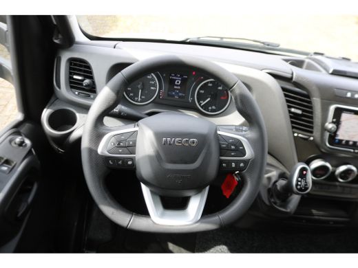 Iveco Daily 35S18 3.0 Automaat Bakwagen met Laadklep ActivLease financial lease