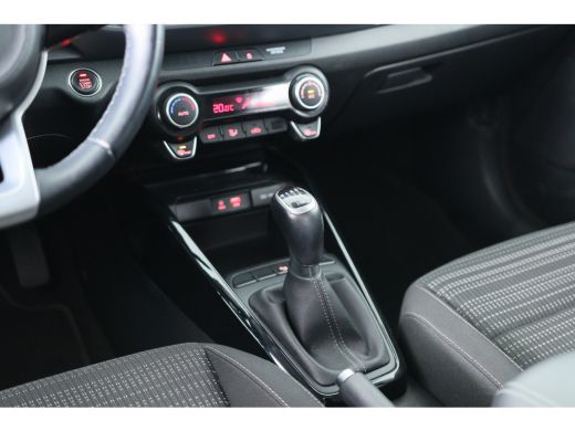 Kia Stonic 1.0 T-GDi DynamicPlusLine | Navi | Camera | Clima | Keyless | Parkeersensoren | DAB | Cruise Cont... ActivLease financial lease