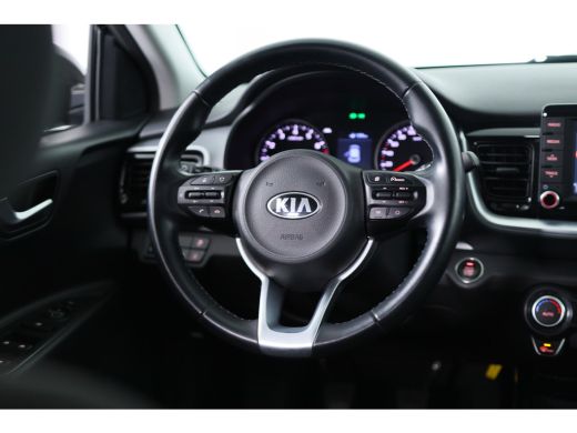 Kia Stonic 1.0 T-GDi DynamicPlusLine | Navi | Camera | Clima | Keyless | Parkeersensoren | DAB | Cruise Cont... ActivLease financial lease