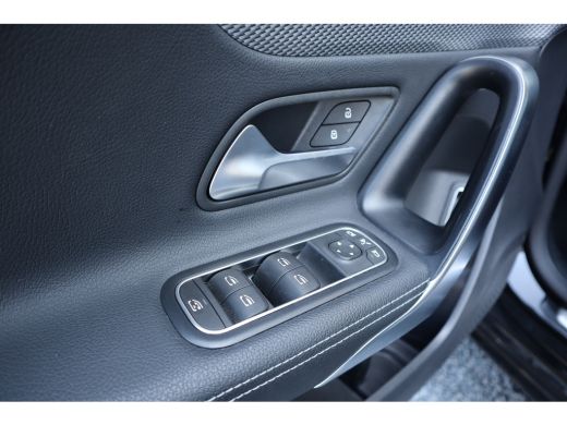Mercedes A-Klasse 250 e Luxury Sfeer verlichting / Widescreen / Camera / Carplay / ActivLease financial lease