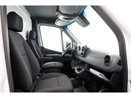 Mercedes Sprinter 314 CDI 143pk E6 Bakwagen met laadklep en zijdeur L440 975kg Laadverm. 04-2019 ActivLease financial lease