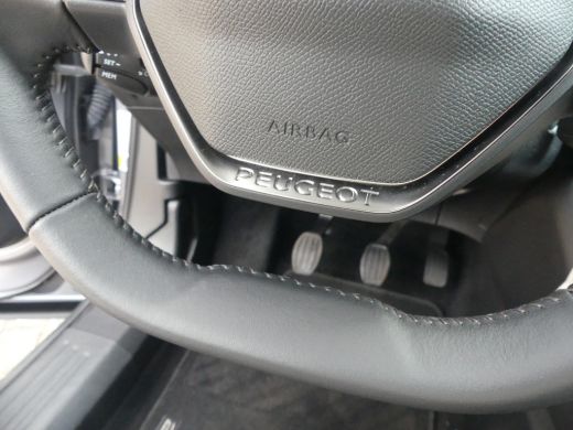 Peugeot 2008 1.2 PureTech Active | NAVI | PARKEERSENSOREN | ActivLease financial lease