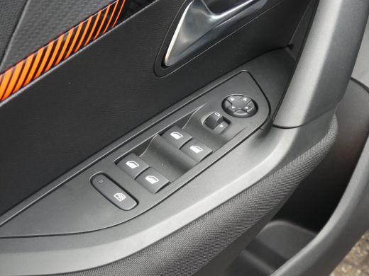 Peugeot 2008 1.2 PureTech Active | NAVI | PARKEERSENSOREN | ActivLease financial lease