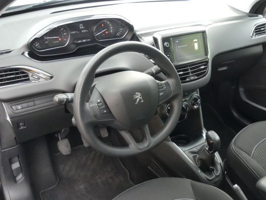 Peugeot 208 1.2 PureTech 82PK Blue Lion | NAVI | APPLE CARPLAY/ANDROID AUTO | CRUISE CONTROL | PARKEERSENSOREN | ActivLease financial lease