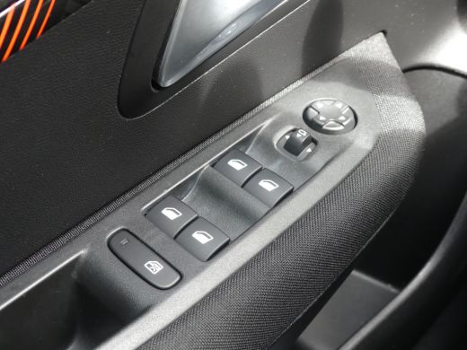 Peugeot 208 1.2 PureTech Active Pack | APPLE CARPLAY/ANDROID AUTO | 16'' LMV | CRUISE CONTROL | PARKEERSENSOR... ActivLease financial lease