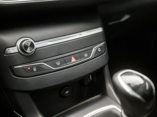 Peugeot 308 SW 1.2 PureTech Sport (PANORAMADAK, APPLE CARPLAY, GROOT NAVI, 360 CAMERA, LEDER, SPORTSTOELEN, A... ActivLease financial lease